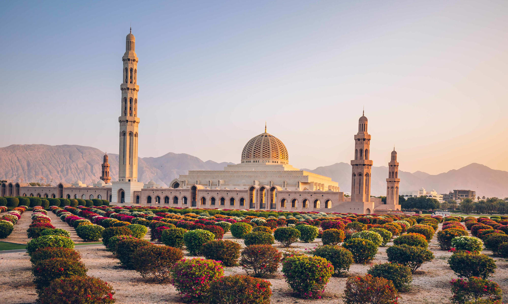 The Grand Mosque Before the Heat